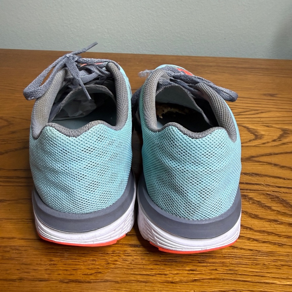 Nike Women's Gray and Blue Running Shoes size 10 - Picture 5 of 8